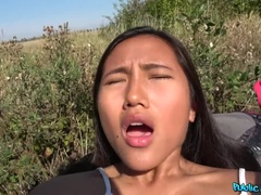 Leie, Blasen, Hundestellung, Aufs gesicht abspritzen, Fingern, Im freien, Pov, Thai