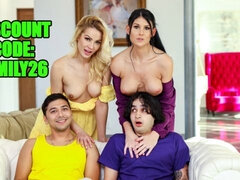Stellung 69, Blondine, Sperma im mund, Hundestellung, Aufs gesicht abspritzen, Flotter vierer, Mutti, Muschi
