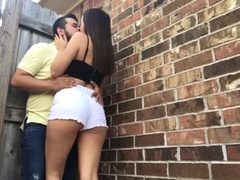 Blasen, Sperma im mund, Schwanz, Handjob, Latina, Öffentlich, Schlampe, Ablutschen
