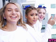 18 jaar, Grote lul, Grote mammen, Biseksueel, Lul, Hd, Mager, Spuiten