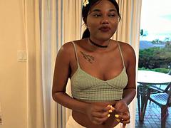 Your date with Yara Skye is filled with conversations, flirting and pleasure for your cock: Porn