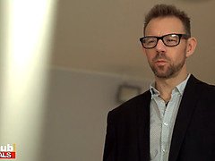 Blondine, Hundestellung, Hd, Lecken, Monster, Muschi, Flotter dreier, Eng