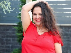 Amateur, Culo grande, Tetas grandes, Morena, Vestido, Gorda, Solo, Mojado