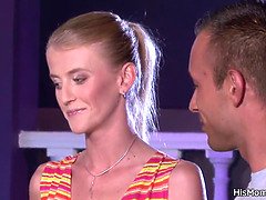 Schönheit, Blondine, Vollbusig, Geile alte tussi, Behaart, Muschi, Stiefmutter, Jungendliche (18+)