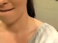 Amateur, Brunette brune, Tchèque, Hd, Public, Toilettes