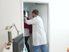 美女, デカチン, デカパイ, フェラチオ, バック, ハードコア, 異人種間, 濡れ