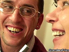 Минет, Брюнетки, Постарше, Глубокая глотка, Ласковые ручки, Милф, От первого лица, Мачеха