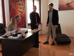 In den arsch, Braunhaarige, Doppelpenetration, Lingerie, Flotter dreier