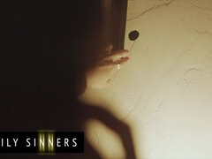 Mamada, Garganta profunda, Corridas faciales, Familia, Lamidas, Coño, Montar, Apretado