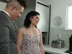 Geile alte tussi, Gehörnter ehemann, Hausfrau, Ehemann, Milf, Flotter dreier