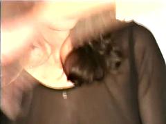 Tussi, Grosse titten, Braunhaarige, Handjob, Titten