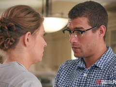 Americano, Corridas, Estilo perrito, Corridas faciales, Atragantadas, Perforación, Coño, Cabello corto