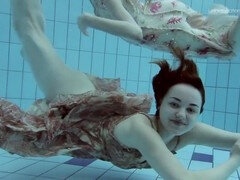 ドレス, レズビアン, 天然, プール, ロシア人, 水中