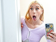 18 ans, Gros cul, Grosse bite, Gros seins, Blonde, En levrette, Maigrichonne, Adolescente