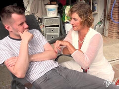 18 años, Gorda, Verga grande, Sucio, Gorda, Maduro, Coño, Tetas