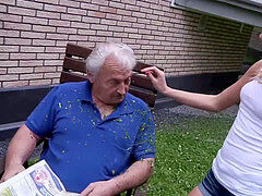 Минет, Сперма на лице, Женщины, Дедушка, Секс без цензуры, Крошечные, Чулки, Молоденькие