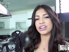 Hinter den kulissen, Hd, Latina, Pov, Öffentlich, Muschi, Realität, Dürr