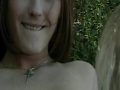 Gros seins, Blonde, Brunette brune, De plein air, Chatte, Jouets, Rétro ancien, Mouillée