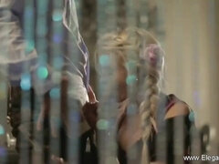 Blond, Pijpbeurt, Naakte man aangeklede vrouw, Sperma shot, Erotisch, Hd, Moeder die ik wil neuken, Twee staartjes