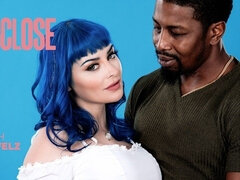 Jewelz Blu Has Her Tight Pussy Stretched by Isiah Maxwell's Thick Cock
