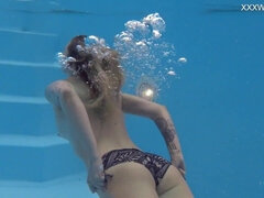 Arsch, Ex freundin, Frau, Fetisch, Pool, Solo, Jungendliche (18+), Titten