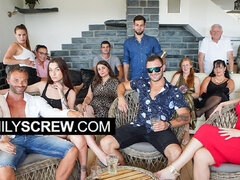 Grosser schwanz, Grosse titten, Pummelig, Schmutzig, Familie, Hd, Reif, Orgie