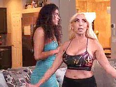 Betrug, Fingern, Lesbisch, Lingerie, Natürlichen titten