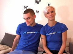 Grosser arsch, Grosser schwanz, Blondine, Blasen, Kehlenfick, Milf, Kurzes haar, Titten