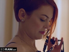 Verga grande, Garganta profunda, Sexo duro, Marido, Lamidas, Lencería, Pelirrojo, Montar