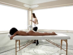 Negro, Rubia, Morena, Penetracion con dedos, Lesbiana, Tetas naturales, Coño, Tetas