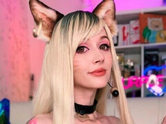 Cul, Garce, Blonde, Sucer une bite, Mignonne, En levrette, Tatouage, Adolescente