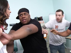 Enthousiasteling, Zwart, Bruinharig, Diep in de keel, Monster, Realiteit, Slet, Uniformpje