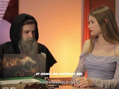 Extra JUEGO DE ROL - sexy brunette babes in cosplay hardcore