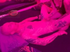 Mamada, Hembra, Dominacion femenina, Pajear, Látex, Madres para coger, Orgasmo, Tatuaje