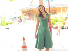 Acercamiento, Extremo, Masturbación, Orgasmo, Público, Solo, Chorro, Bajo la falda