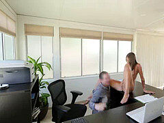 Mamada, Checa, Penetracion con dedos, Primera ves, Lamidas, Dinero, Oficina, Adolescente