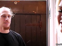 Blondine, Blasen, Kehlenfick, Lecken, Masturbation, Milf, Mutti, Muschi