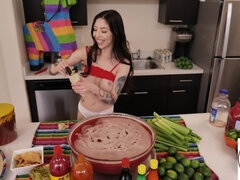 Bruinharig, Voeten, Fetisj, Voeten fetish, Kut duiken, Roken, Zuigen, Tieten likken