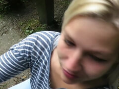 Rubia, Mamada, Corridas, Garganta profunda, Sexo duro, Hd, Al aire libre, Público