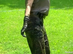 Morena, Vestido, Fetiche, Comida, Guantes, Desnudo, Sexo soft, Lucha