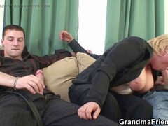 Mature platinum blonde granny enjoys a double penetration