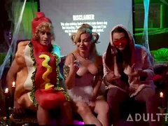 Большая жопа, Минет, Собачьи, Группа, Ласковые ручки, Секс без цензуры, Белье, Чулки