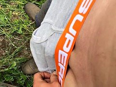 Любители, Большой член, Британки, Ласковые ручки, Мастурбация, На природе