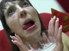 Sucer une bite, Bukkaké, Tir de sperme, Faciale, Partouze, Groupe, Orgie