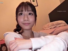 アジア人, 美女, デカチン, デカパイ, フェラチオ, 手コキする, ヤリマン, 三人
