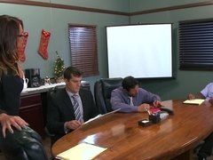 デカパイ, 茶髪の, 巨乳な, 中出し, ダブル開発, 異人種間, オフィス, 締まりの良い