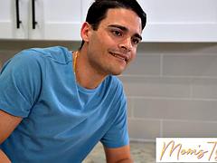 Engañando, Corrida, Ama de casa, Masturbación, Maduro, Madres para coger, Madrastra, Tetas