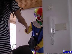 Cul, Bizarre, Brunette brune, Tir de sperme, Latex, Mature, Maman, Belle mère