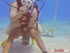 Outdoor fun with amateur interracial vibes while scuba diving by a cracked mooring