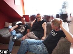 Blasen, Pummelig, Sperma im mund, Tochter, Deutsch, Pov, Rotschopf, Jungendliche (18+)
